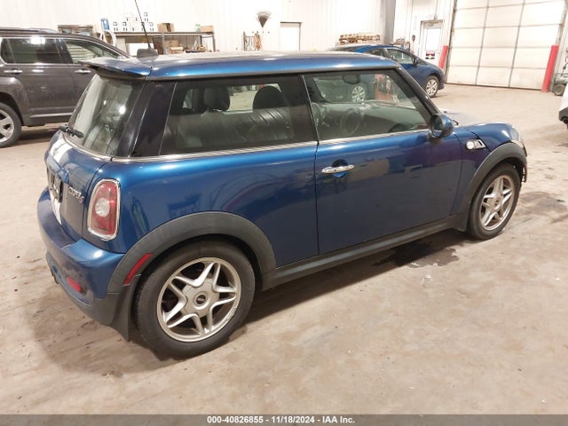 2009 MINI COOPER S WMWMF73539TW80114 Photo 3