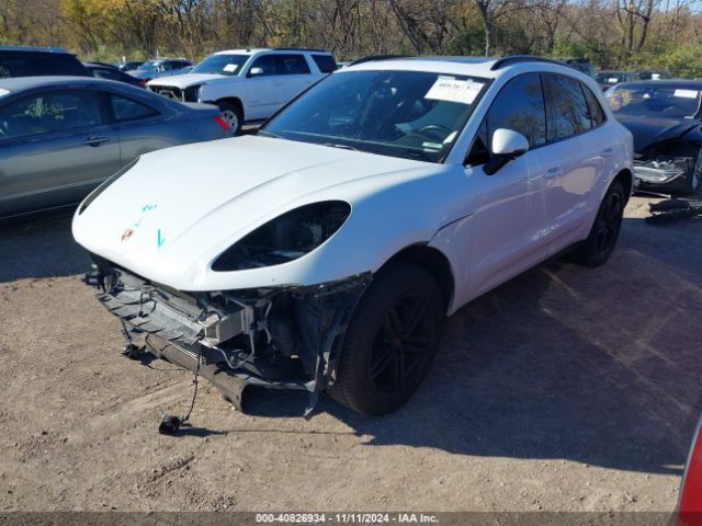 2018 PORSCHE MACAN WP1AA2A51JLB22940 Photo 1