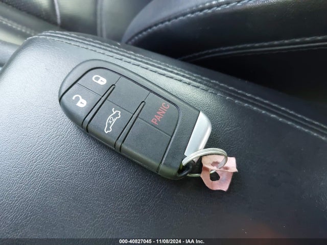 1C3CCCBGXFN604915 Chrysler 200 S