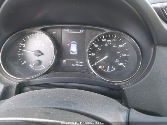 JN1BJ1CP9HW027925 Nissan Rogue Sport S