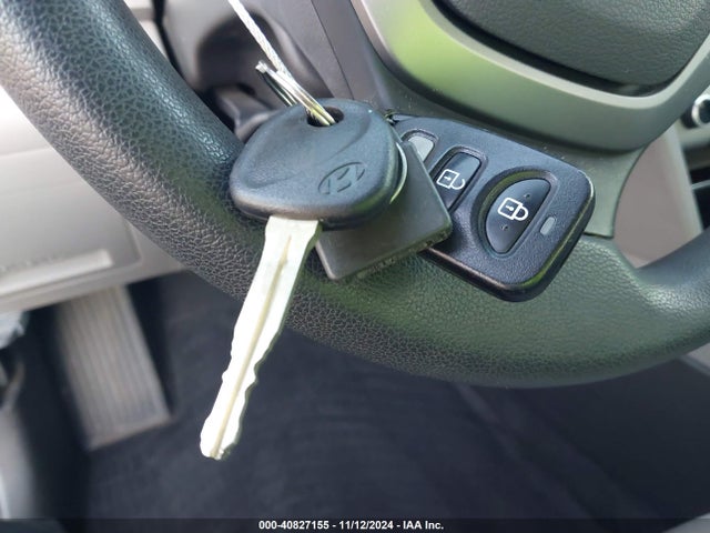Hyundai ELANTRA SE 2017 5NPD84LF9HH167778 Image 11