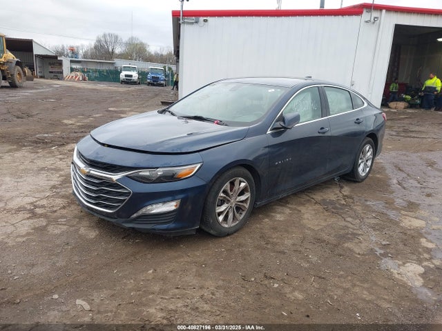 1G1ZD5ST2KF123520 Chevrolet MALIBU LT