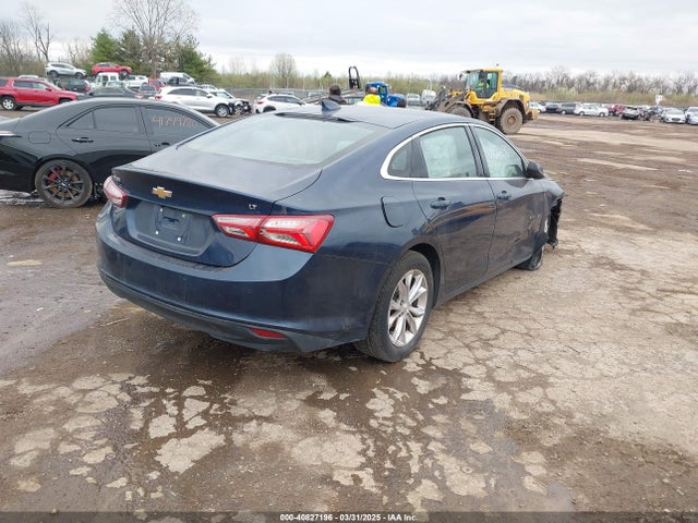 1G1ZD5ST2KF123520 Chevrolet MALIBU LT