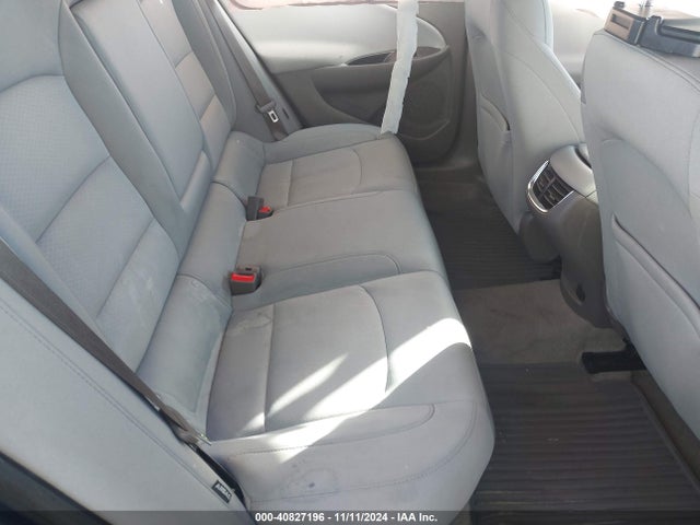 1G1ZD5ST2KF123520 Chevrolet MALIBU LT
