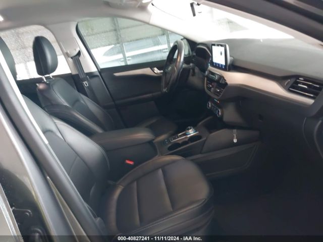 1FMCU9H90NUA14095 Ford ESCAPE SEL