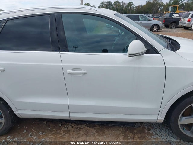 Audi Q3 2.0t Premium Plus 2015 WA1EFCFS7FR008271 Image 14