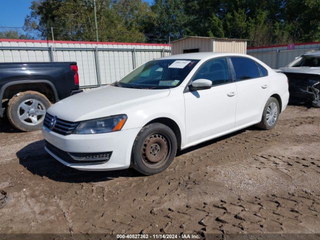 1VWAT7A31EC114430 Volkswagen Passat 1.8t S