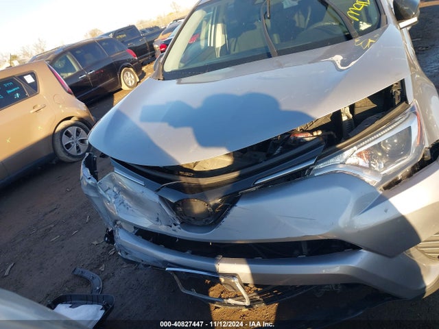 Toyota RAV4 LE 2018 JTMBFREV4JJ220897 Image 12