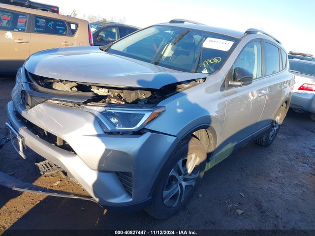 Toyota RAV4 LE 2018 JTMBFREV4JJ220897 Image 2