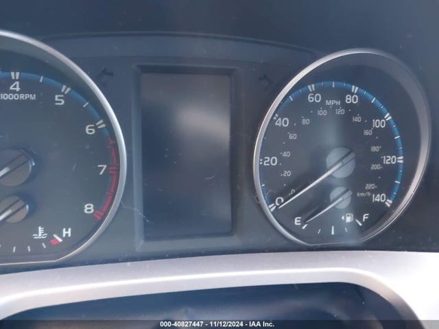 Toyota RAV4 LE 2018 JTMBFREV4JJ220897 Image 7