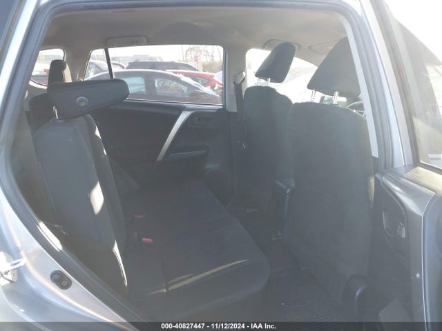 Toyota RAV4 LE 2018 JTMBFREV4JJ220897 Image 8