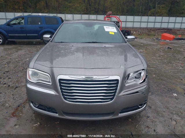 2C3CCAKG8EH181487 Chrysler 300c Awd