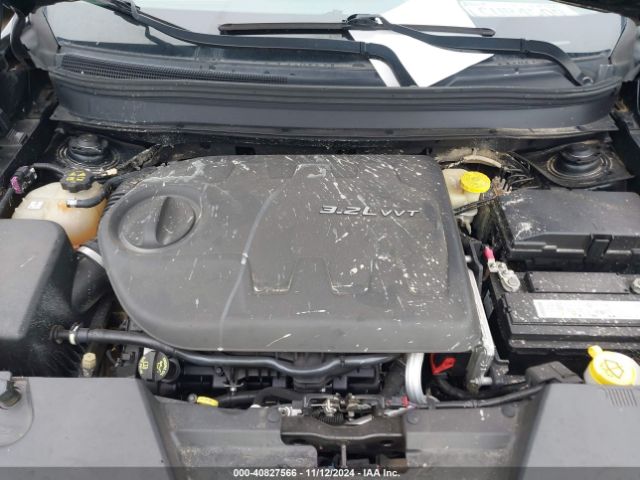 1C4PJLCS1EW122994 Jeep Cherokee Latitude