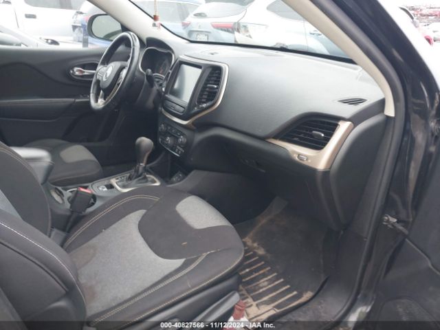 1C4PJLCS1EW122994 Jeep Cherokee Latitude
