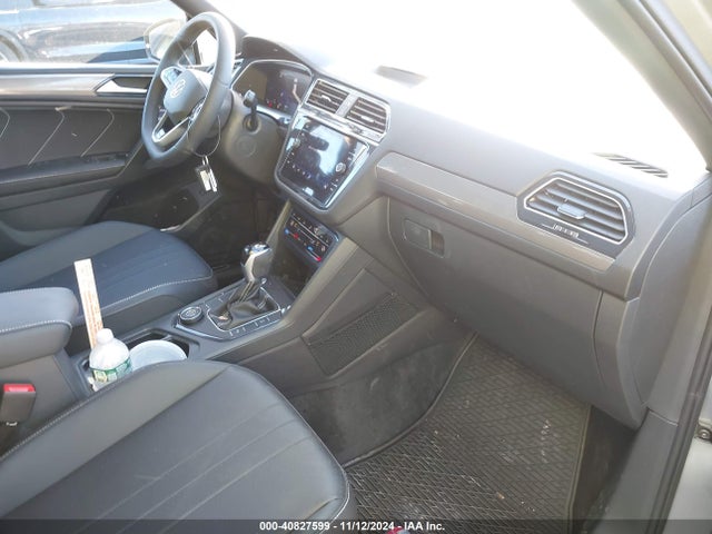 3VV8B7AX7RM162852 Volkswagen Tiguan 2.0t Se R-line Black