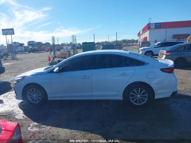 Hyundai SONATA SE 2018 5NPE24AF1JH591003 Image 14