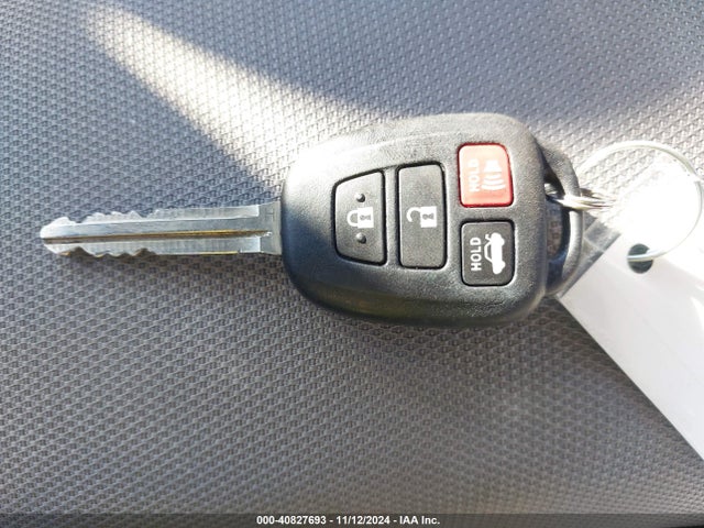 Toyota COROLLA LE 2019 2T1BURHE7KC244707 Image 11