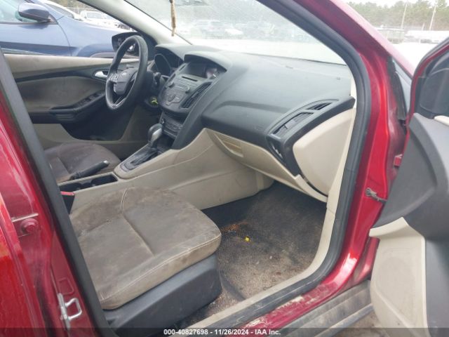 1FADP3F26HL311990 Ford FOCUS SE