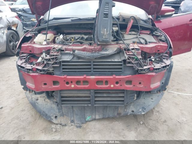 1FADP3F26HL311990 Ford FOCUS SE