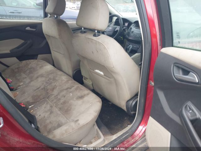 1FADP3F26HL311990 Ford FOCUS SE