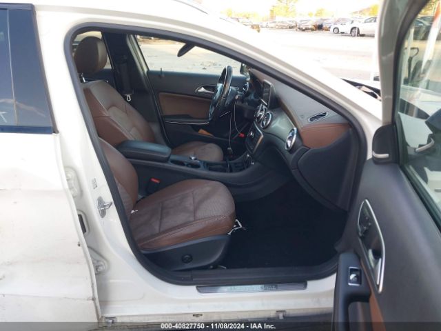 WDCTG4GB3FJ038133 Mercedes-Benz Gla 250 4matic