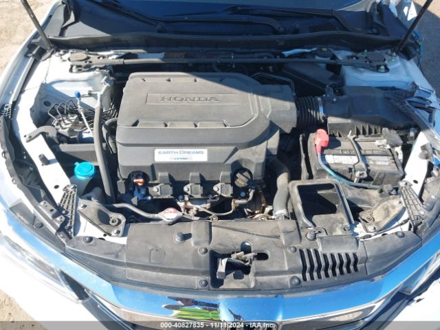 1HGCR3F9XHA042418 Honda Accord Touring V6