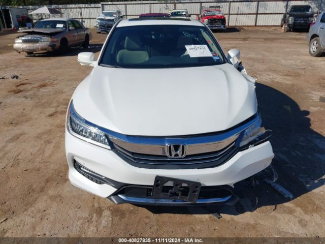1HGCR3F9XHA042418 Honda Accord Touring V6