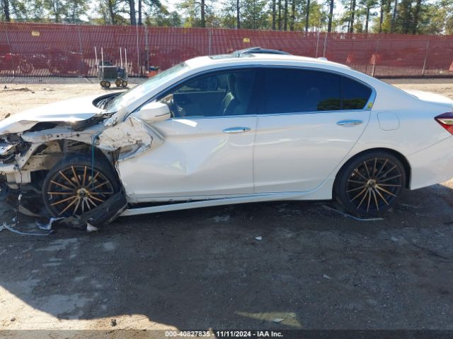 1HGCR3F9XHA042418 Honda Accord Touring V6
