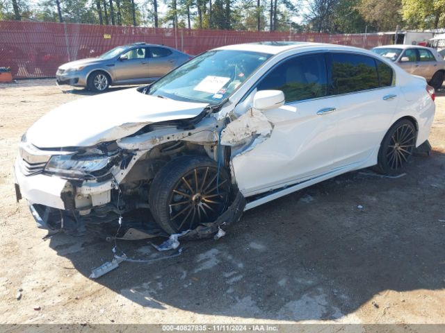 1HGCR3F9XHA042418 Honda Accord Touring V6