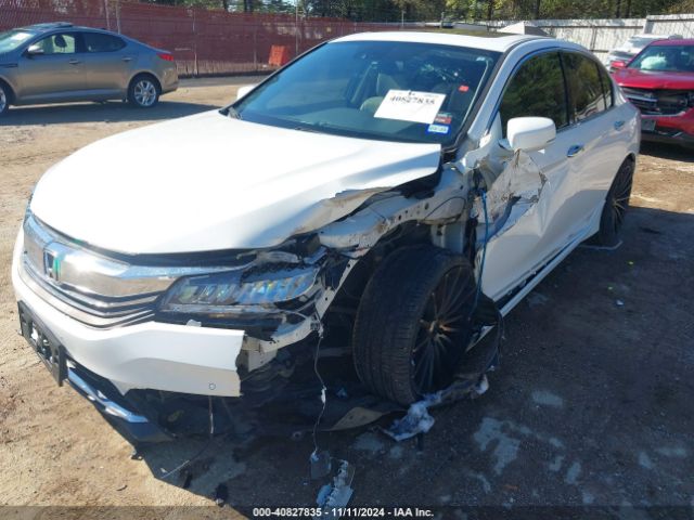 1HGCR3F9XHA042418 Honda Accord Touring V6