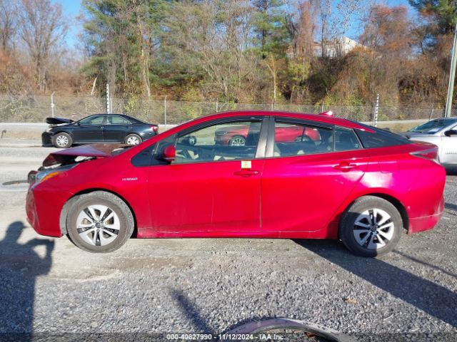 JTDKARFU1J3550313 Toyota Prius Three