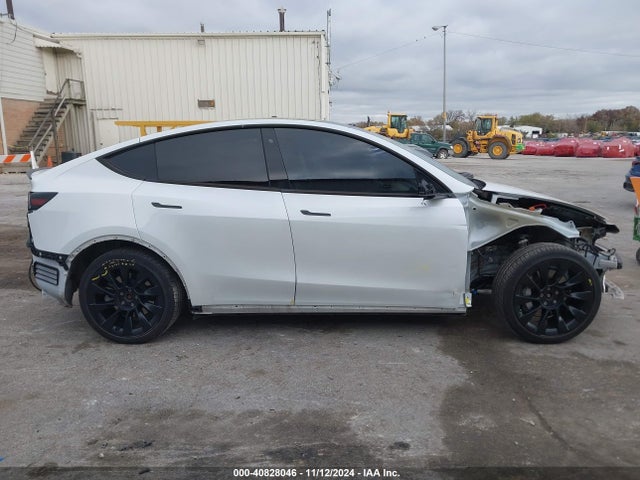 5YJYGDEF2LF004222 Tesla Model Y Long Range Dual Motor All-wheel Drive/performance Dual Motor All-wheel Drive