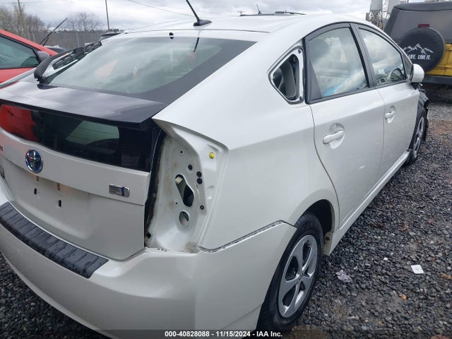 Toyota Prius Four 2015 JTDKN3DU9F0429347 Image 21