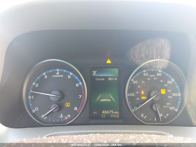 2T3RFREV3JW755929 Toyota Rav4 Adventure/xle