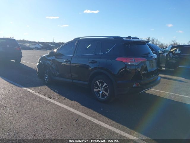 2T3RFREV3JW755929 Toyota Rav4 Adventure/xle