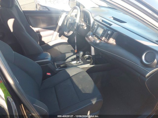 2T3RFREV3JW755929 Toyota Rav4 Adventure/xle