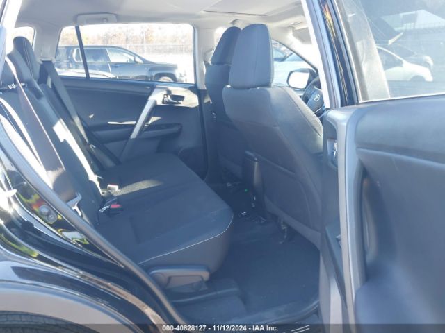 2T3RFREV3JW755929 Toyota Rav4 Adventure/xle