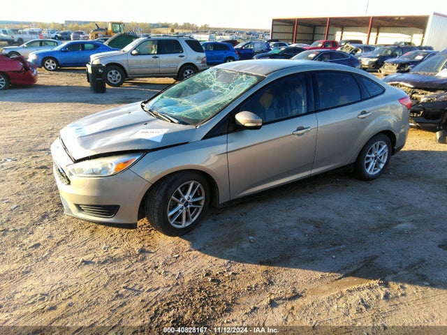 Ford FOCUS SE 2016 1FADP3F27GL298391 Image 2