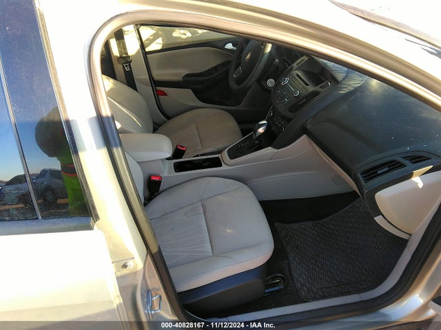 Ford FOCUS SE 2016 1FADP3F27GL298391 Image 5