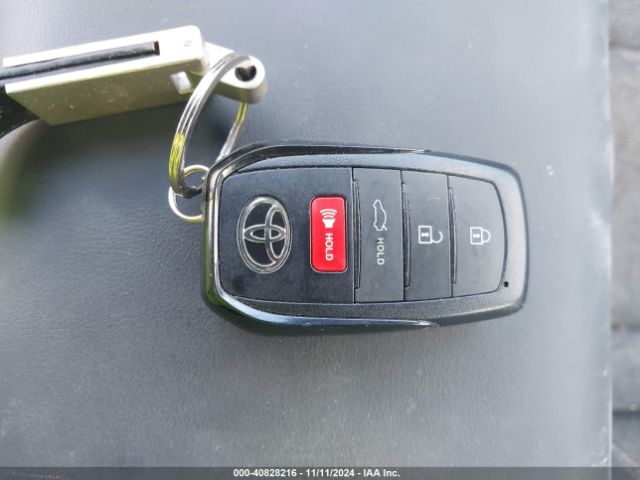 JTDAAAAF7R3025483 Toyota Crown Xle