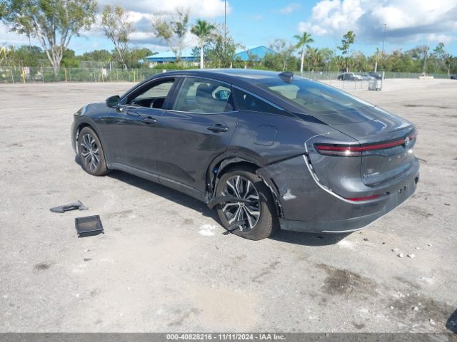 JTDAAAAF7R3025483 Toyota Crown Xle