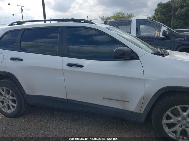 1C4PJLAB4FW684408 Jeep Cherokee Sport