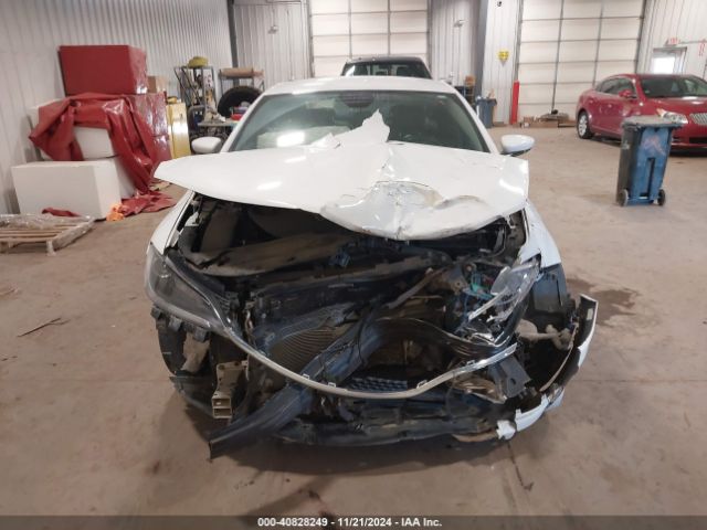 1C3CCCCG8FN515472 Chrysler 200 C