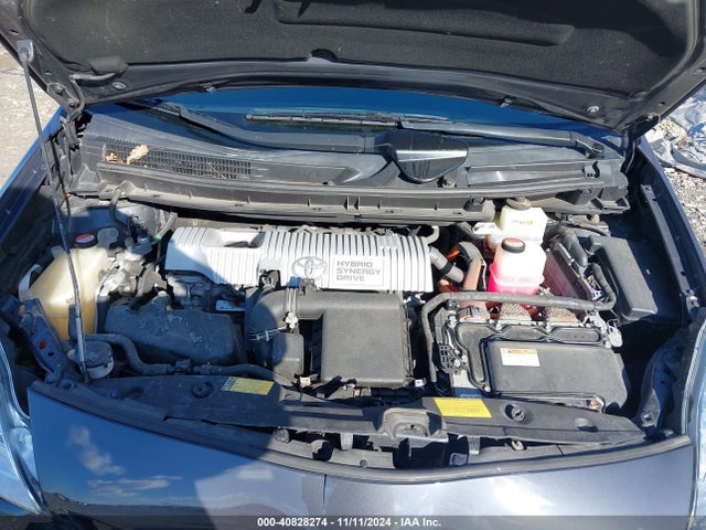 JTDKN3DU6F0404583 Toyota Prius Three