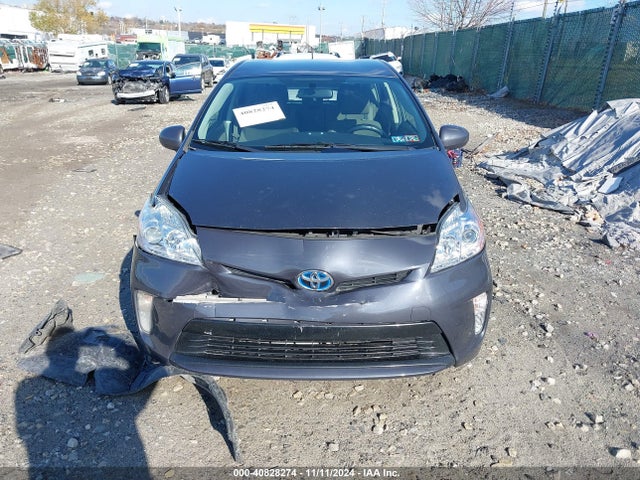 JTDKN3DU6F0404583 Toyota Prius Three