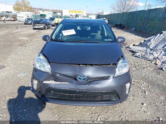 JTDKN3DU6F0404583 Toyota Prius Three
