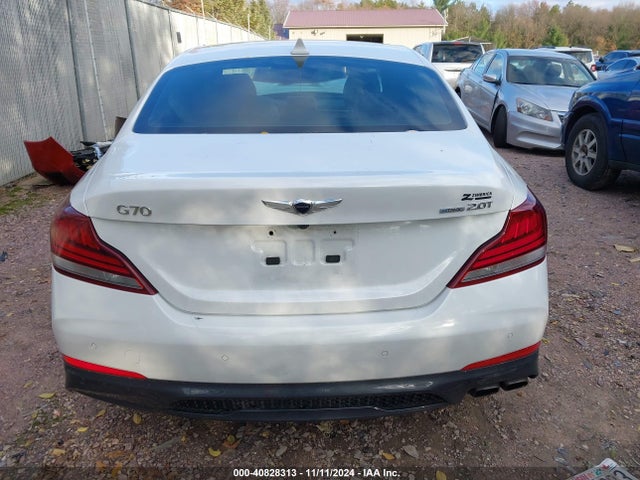 Genesis G70 2.0t Advanced 2019 KMTG44LAXKU020302 Image 17