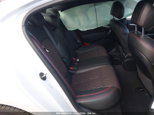KMTG44LAXKU020302 Genesis G70 2.0t Advanced