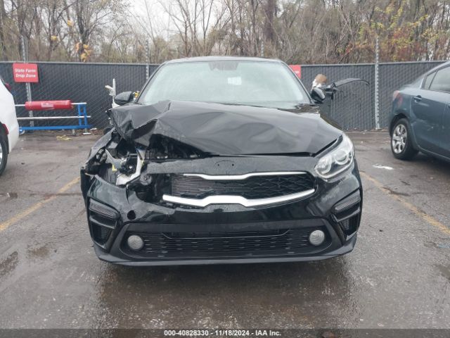 3KPF24ADXME344901 KIA FORTE FE