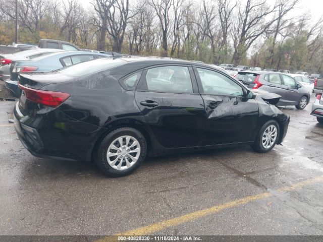 3KPF24ADXME344901 KIA FORTE FE